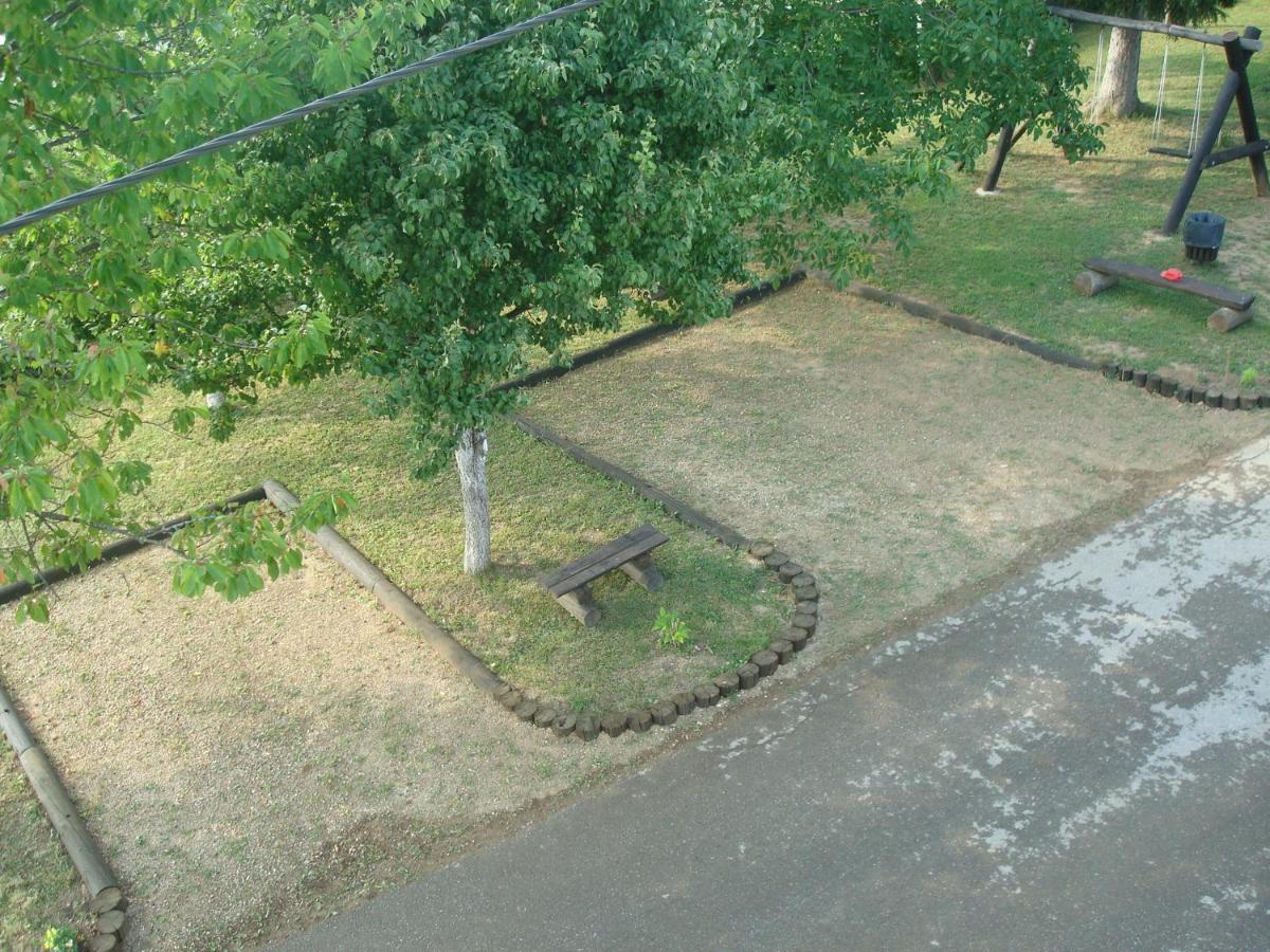 Apartments Luka Rakovica Kültér fotó