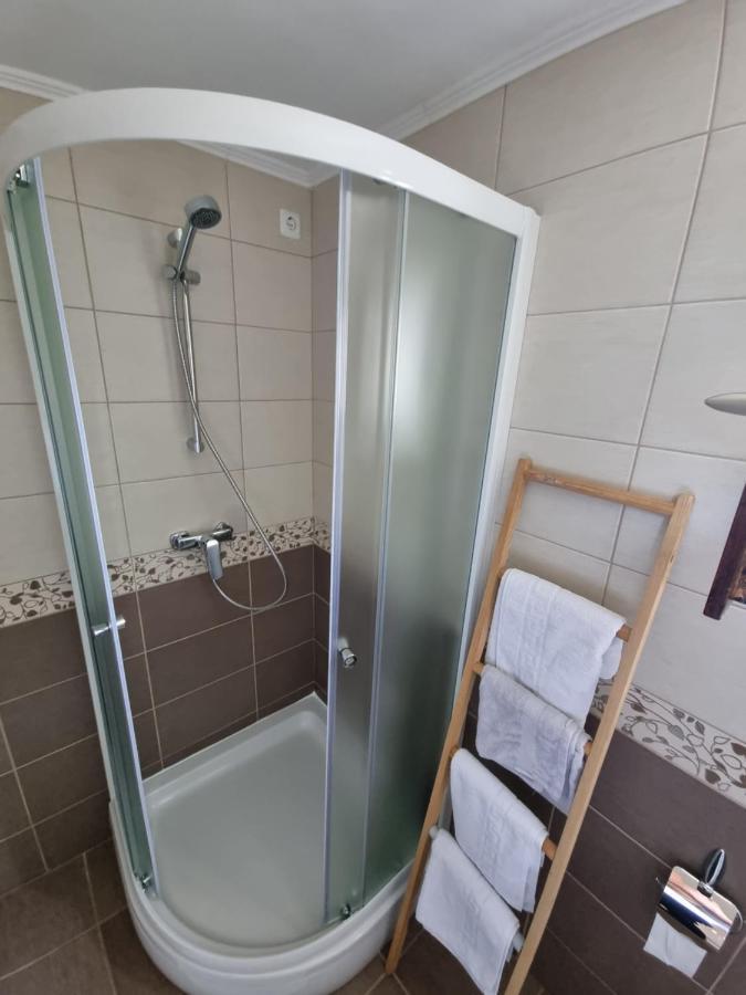 Apartments Luka Rakovica Kültér fotó