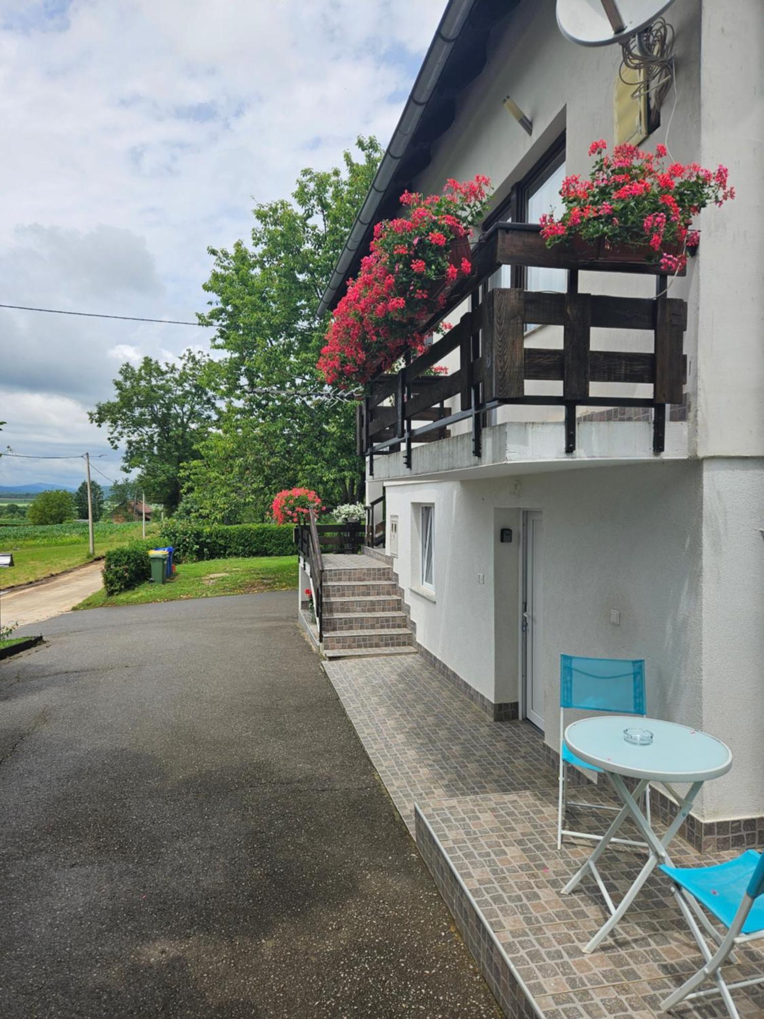 Apartments Luka Rakovica Kültér fotó